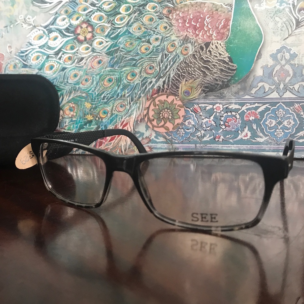 SEE EYEWEAR - MADE IN ITALY